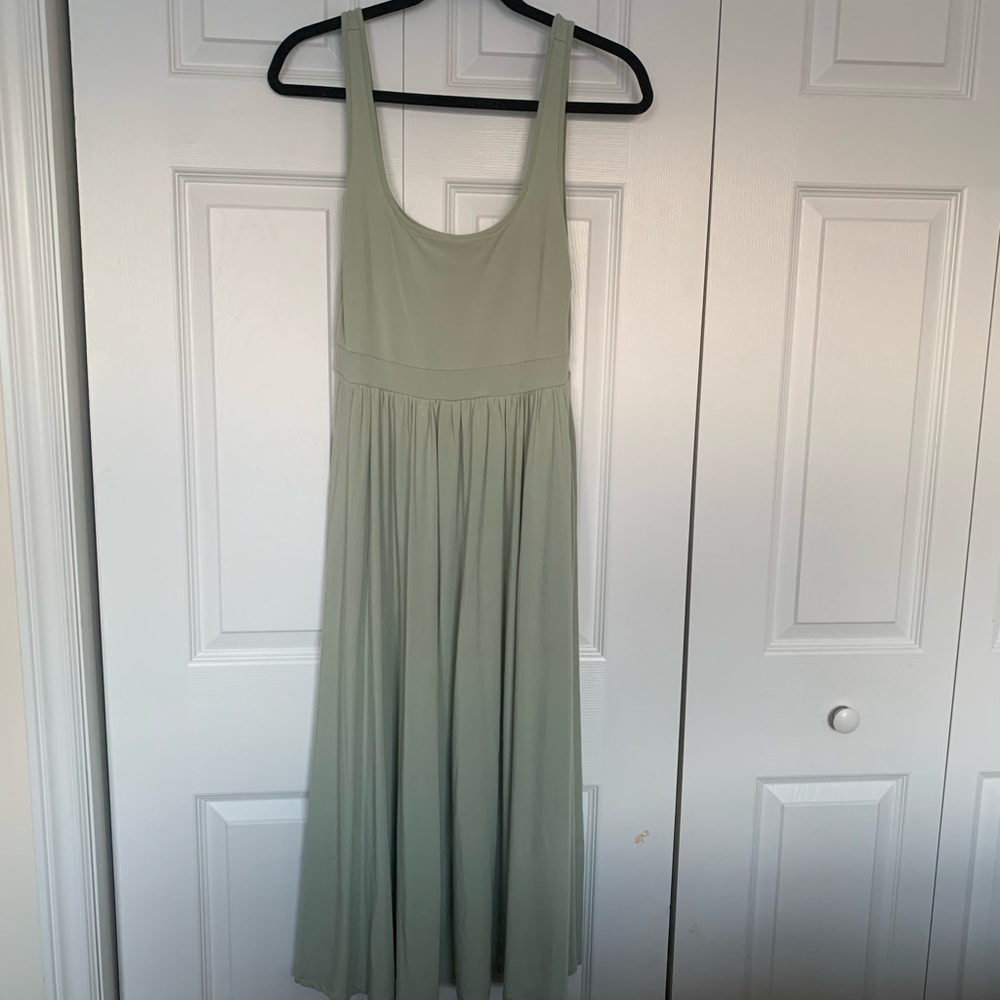 Aritzia Wilfred Assonance dress - Silver Sage Green